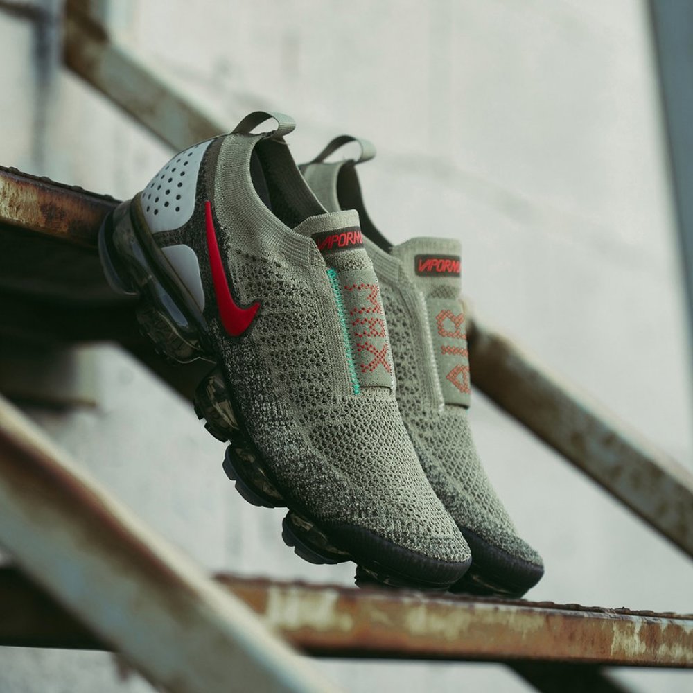 Nike Air VaporMax Flyknit Moc 2 Neutral Olive - Women's US 9